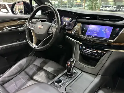 Cadillac XT6