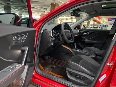 Audi Q2L