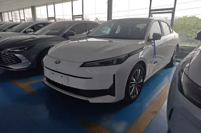 CHANGAN NEVO A05