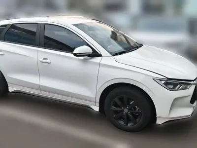 BYD e2