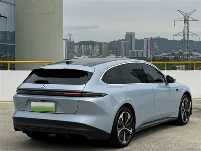 Nio ET5T