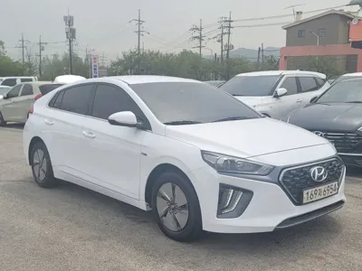 Hyundai Ioniq