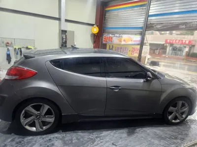 Hyundai Veloster