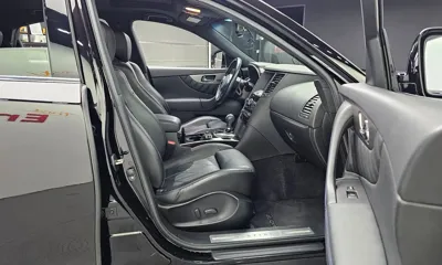 Infiniti QX70