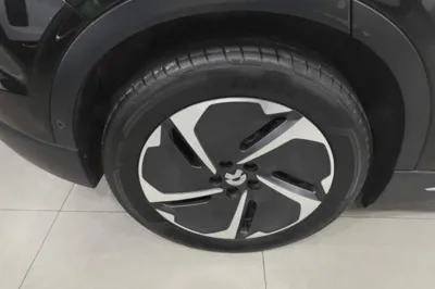 Nio EC6
