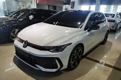 Volkswagen Golf GTI