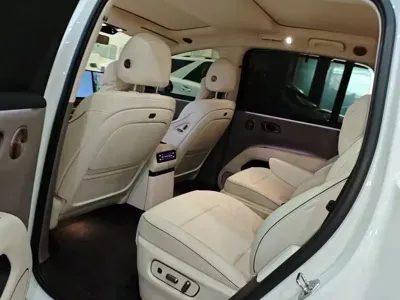Li Auto 理想i8