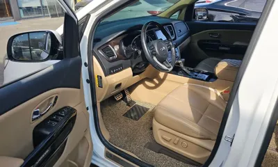 Kia Canival