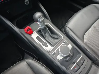Audi Q2L e-tron