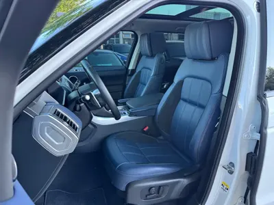 Land Rover Sport