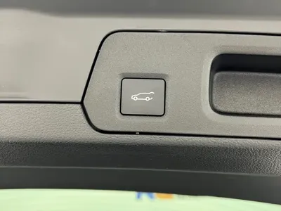 Nio ES8