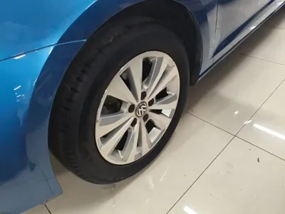 Volkswagen Golf (Import)