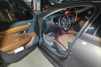 Volvo S90