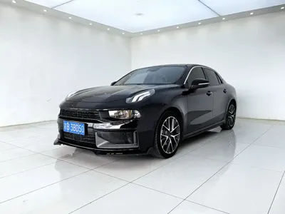 Lynk & Co 03
