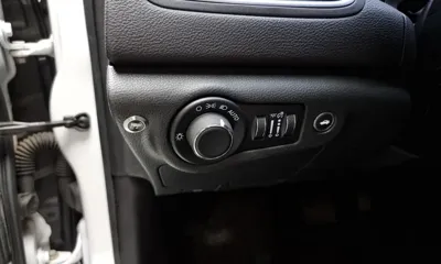 Chrysler 200