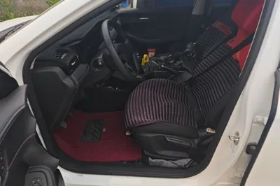 Roewe i5