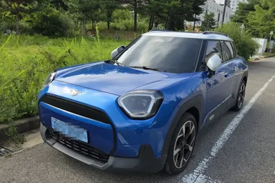 MINI Aceman