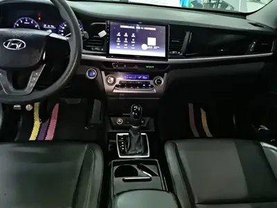 Hyundai Mistra