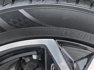 Roewe i5