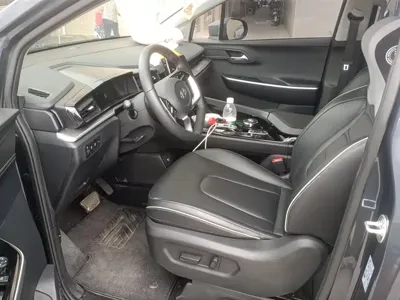 Hyundai Custo