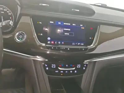 Cadillac XT6