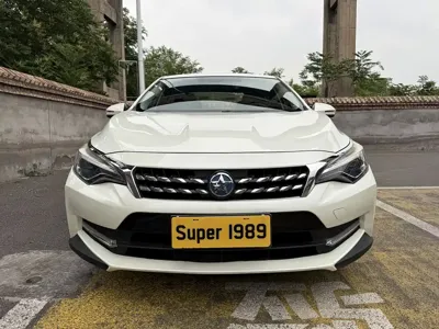 Venucia D60