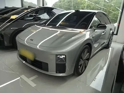 Li Auto 理想i6