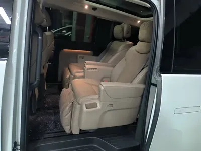 Li Auto Li MEGA
