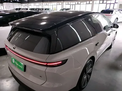 Li Auto 理想i8