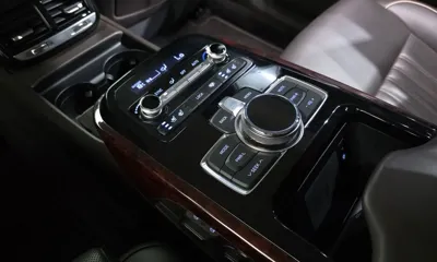 Genesis EQ900