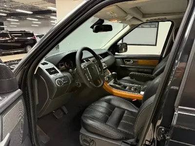 Land Rover Sport