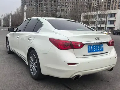 Infiniti Q50L