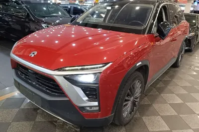 Nio ES8