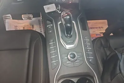 WEY VV6