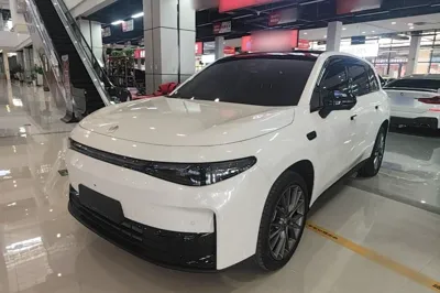 Leapmotor C10