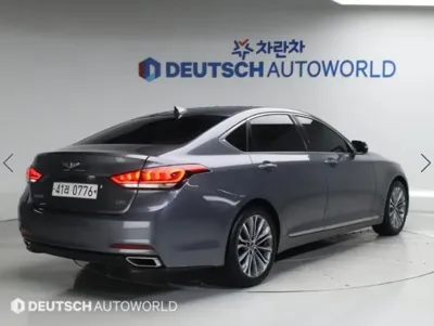 Hyundai Genesis