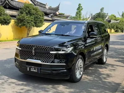 Lincoln Navigator