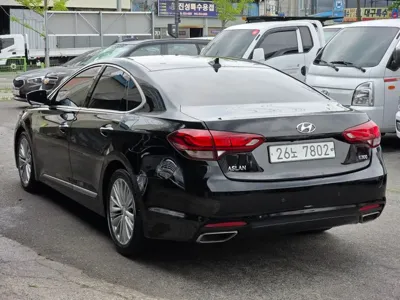 Hyundai Aslan