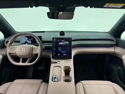 Nio EC6