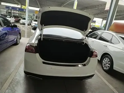 Chevrolet Malibu XL