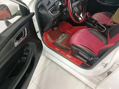 Roewe i5