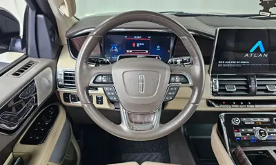 Lincoln Navigator