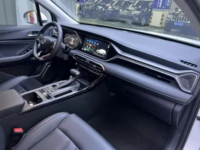 GAC Motor Trumpchi GS4