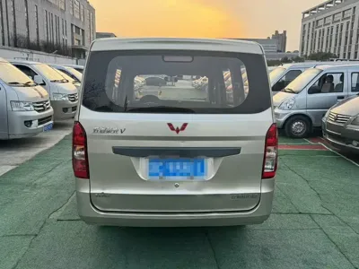 Wuling Rongguang V