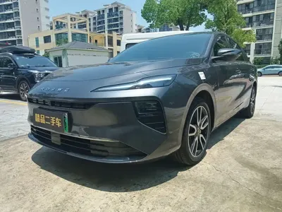 Roewe 荣威D6