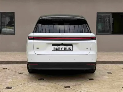 Li Auto 理想i8