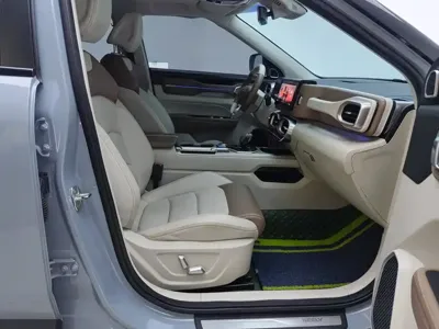 Geely ICON