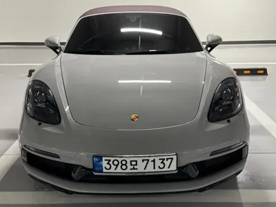 Porsche 718