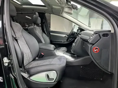 Mercedes-Benz R-Class