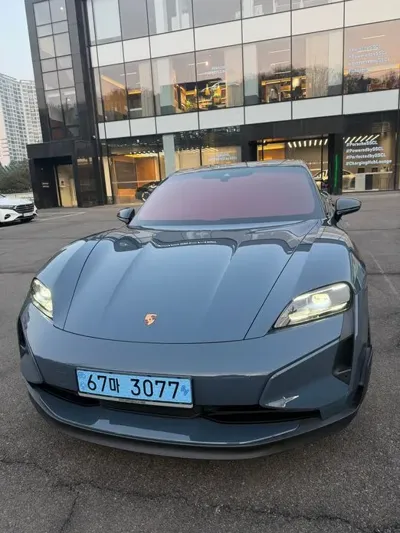 Porsche Taycan
